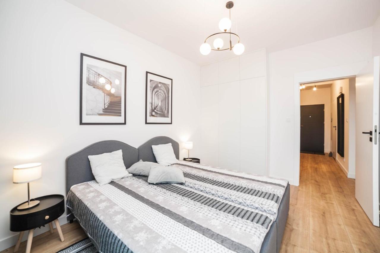 Mragowo Dwupoziomowy Apartament Indygo 85M2 Z Widokiem Na Jezioro Luaran gambar