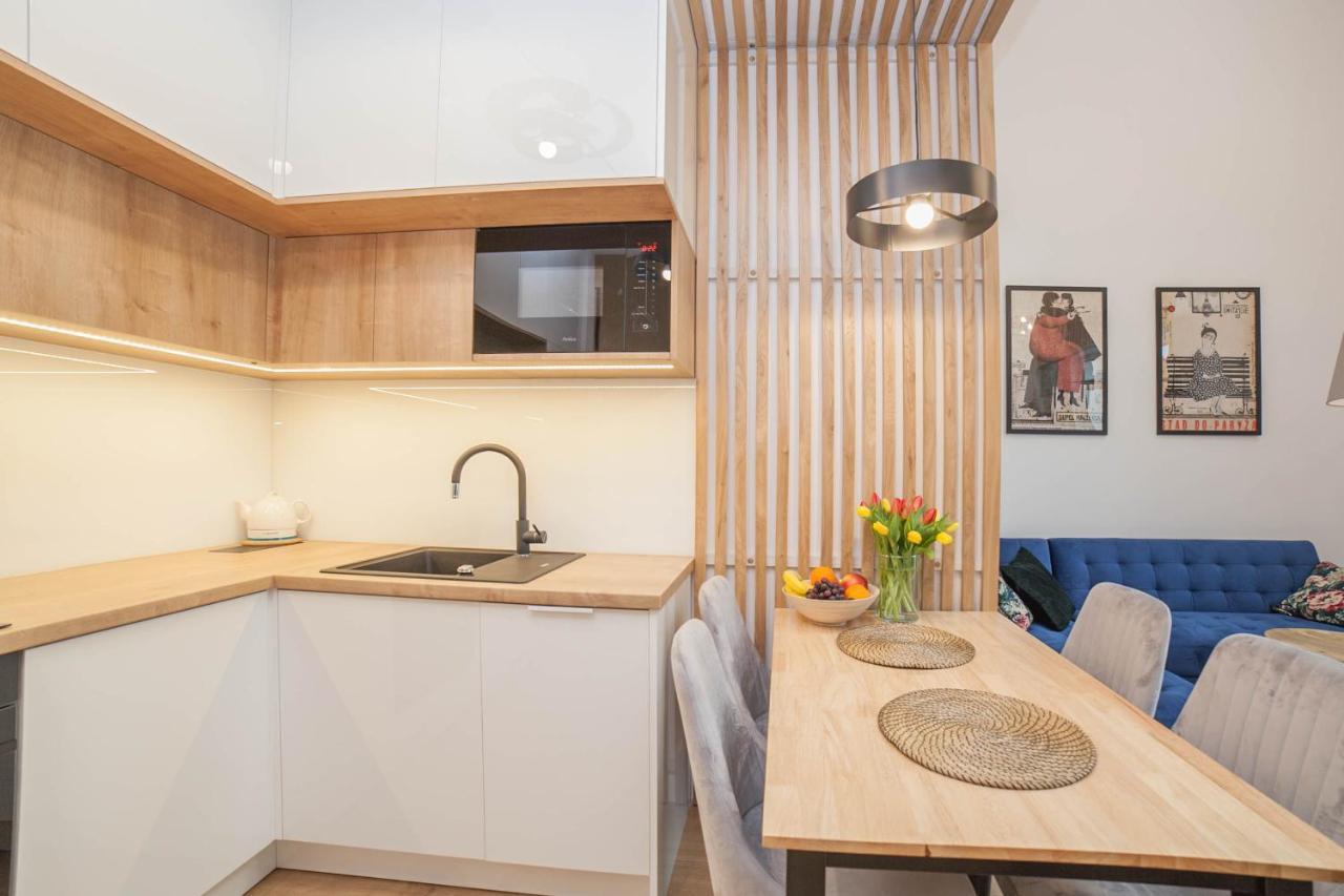 Mragowo Dwupoziomowy Apartament Indygo 85M2 Z Widokiem Na Jezioro Luaran gambar