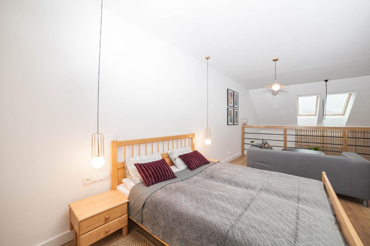Mragowo Dwupoziomowy Apartament Indygo 85M2 Z Widokiem Na Jezioro Luaran gambar
